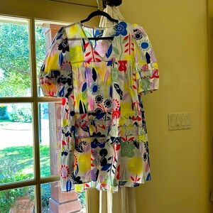 Adorable puff sleeve dress